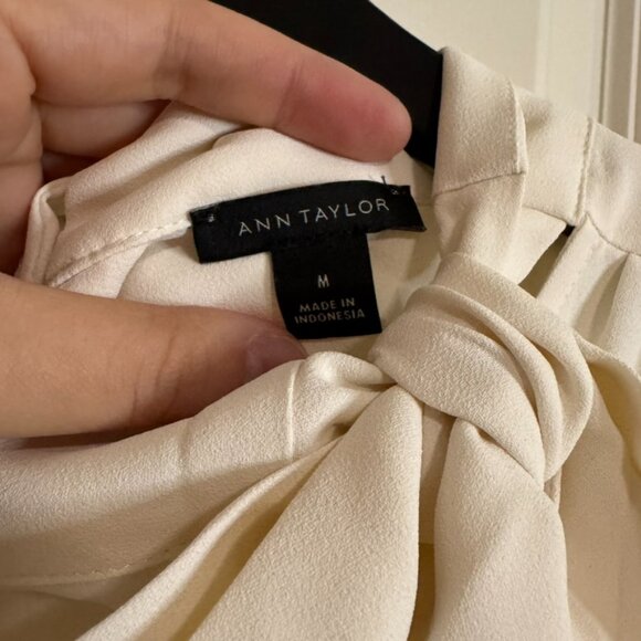 Ann Taylor Asymmetrical Tie Neck Mixed Media Shell, M - Picture 2 of 3